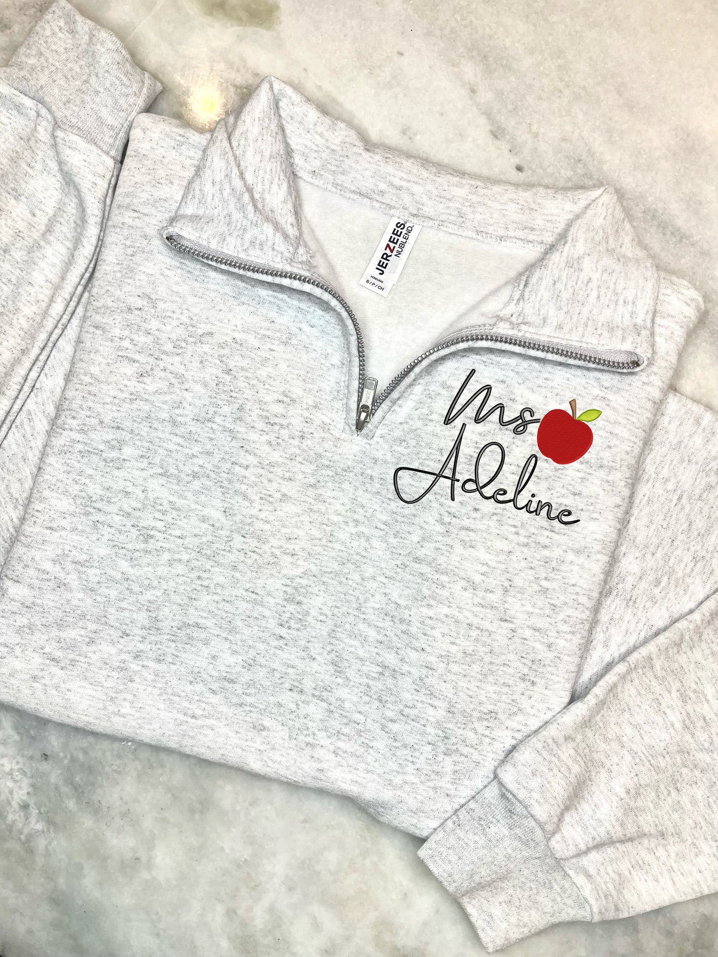 Teacher/Apple Pocket Embroidery